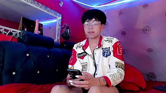 Snapshot of AnggelONfiree chatting on 10-06-25, 11:18 AnggelONfiree online show from 10-06-25, 11:18