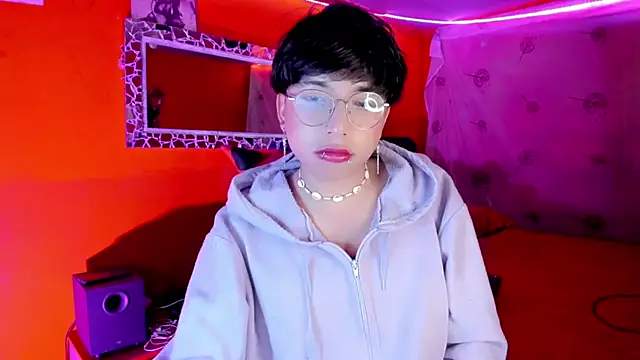 Snapshot of AnggelONfiree chatting on 10-08-25, 04:32 AnggelONfiree online show from 10-08-25, 04:32