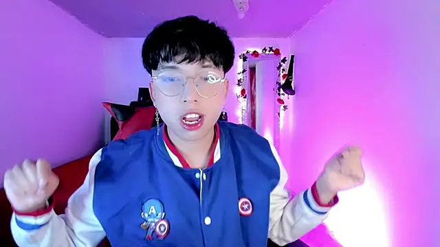 Snapshot of AnggelONfiree chatting on 10-28-25, 11:40 AnggelONfiree online show from 10-28-25, 11:40