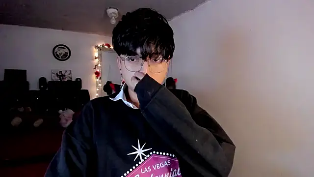 Snapshot of AnggelONfiree chatting on 02-03-26, 07:24 AnggelONfiree online show from 02-03-26, 07:24