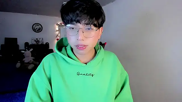 Snapshot of AnggelONfiree chatting on 02-04-26, 02:28 AnggelONfiree online show from 02-04-26, 02:28