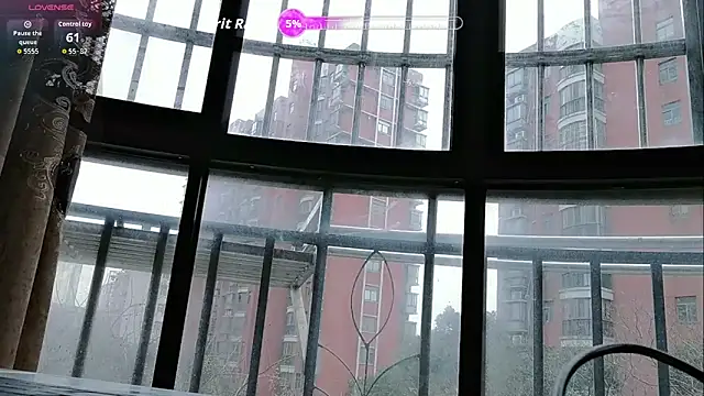 luoxuwen online show from 02-01-26, 12:42