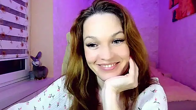Snapshot of impossibleluna chatting on 05-19-26, 07:53 impossibleluna online show from 05-19-26, 07:53