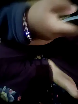 Snapshot of NepaliHotty chatting on 03-09-25, 04:27 NepaliHotty online show from 03-09-25, 04:27