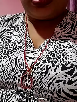 Snapshot of NepaliHotty chatting on 10-25-25, 01:40 NepaliHotty online show from 10-25-25, 01:40