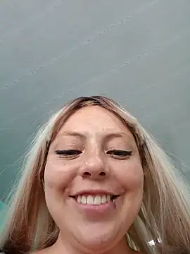 Snapshot of madelaine- chatting on 12-04-24, 07:45 madelaine- online show from 12-04-24, 07:45