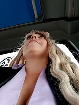 Snapshot of madelaine- chatting on 12-23-24, 09:40 madelaine- online show from 12-23-24, 09:40