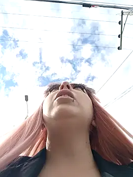 Snapshot of madelaine- chatting on 01-06-25, 08:28 madelaine- online show from 01-06-25, 08:28