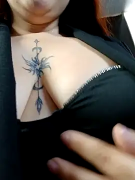 Snapshot of madelaine- chatting on 02-02-25, 05:04 madelaine- online show from 02-02-25, 05:04