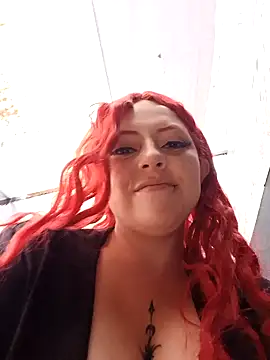 Snapshot of madelaine- chatting on 02-07-25, 10:20 madelaine- online show from 02-07-25, 10:20