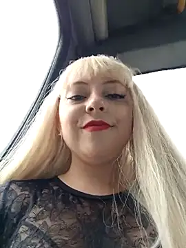 Snapshot of madelaine- chatting on 02-13-25, 08:03 madelaine- online show from 02-13-25, 08:03