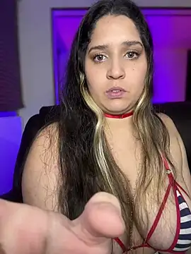 Snapshot of valentina_jonnes1 chatting on 03-08-25, 07:27 valentina jonnes1 online show from 03-08-25, 07:27