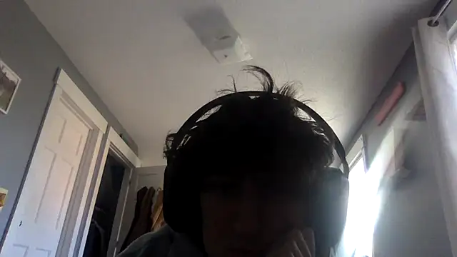 Snapshot of KittingGrappler chatting on 11-18-25, 06:12 KittingGrappler online show from 11-18-25, 06:12