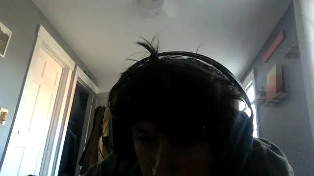 Snapshot of KittingGrappler chatting on 11-19-25, 07:14 KittingGrappler online show from 11-19-25, 07:14