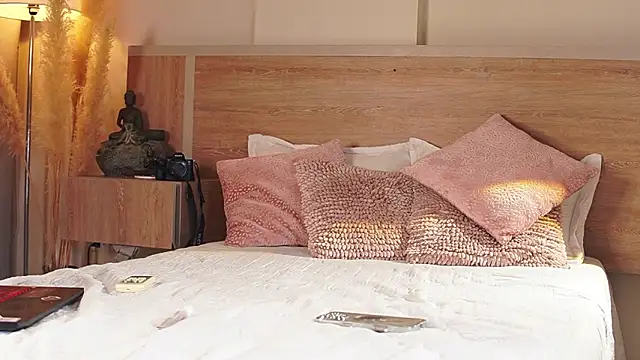 AliceShazaham  online show from 02-08-26, 08:18