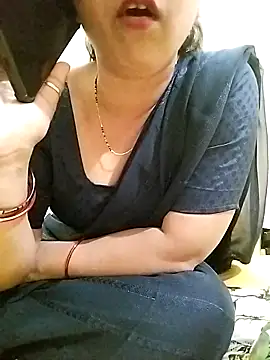 PayalSharmahot143 online show from 03-21-25, 12:28