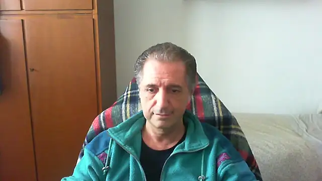 lliuk70mi online show from 04-20-26, 12:41