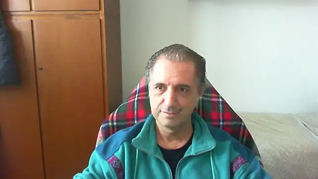 lliuk70mi online show from 04-22-26, 01:34