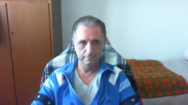 Snapshot of lliuk70mi chatting on 05-16-26, 02:27 lliuk70mi online show from 05-16-26, 02:27