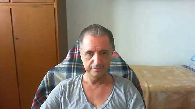Snapshot of lliuk70mi chatting on 05-22-26, 03:06 lliuk70mi online show from 05-22-26, 03:06