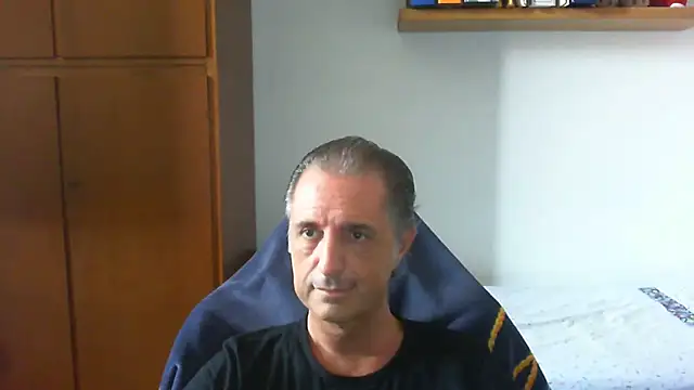 Snapshot of lliuk70mi chatting on 06-09-26, 12:28 lliuk70mi online show from 06-09-26, 12:28