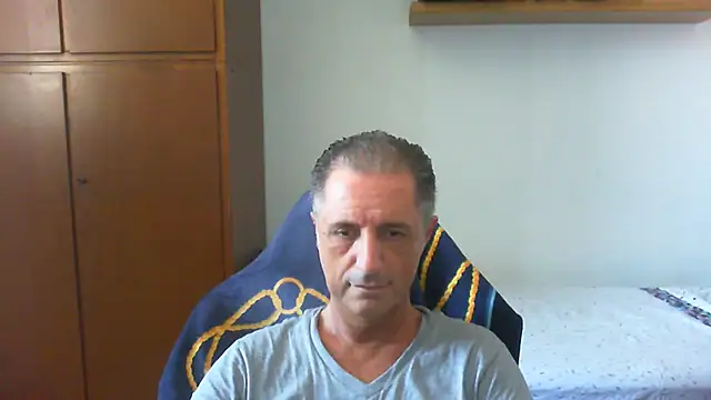 Snapshot of lliuk70mi chatting on 06-22-26, 11:51 lliuk70mi online show from 06-22-26, 11:51