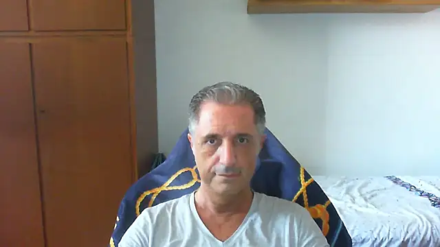 Snapshot of lliuk70mi chatting on 06-23-26, 12:36 lliuk70mi online show from 06-23-26, 12:36
