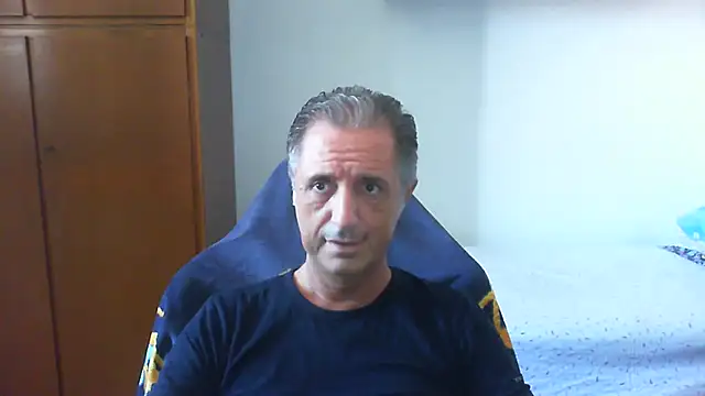Snapshot of lliuk70mi chatting on 07-12-26, 12:07 lliuk70mi online show from 07-12-26, 12:07