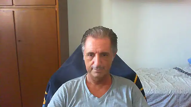 Snapshot of lliuk70mi chatting on 07-20-26, 12:40 lliuk70mi online show from 07-20-26, 12:40