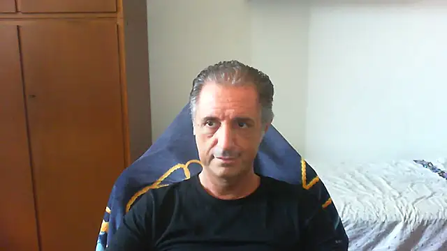 Snapshot of lliuk70mi chatting on 07-28-26, 01:21 lliuk70mi online show from 07-28-26, 01:21