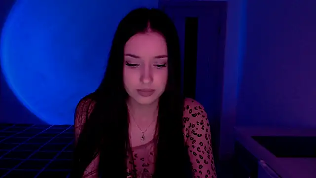 Snapshot of AlisaLink chatting on 12-12-24, 03:48 AlisaLink online show from 12-12-24, 03:48