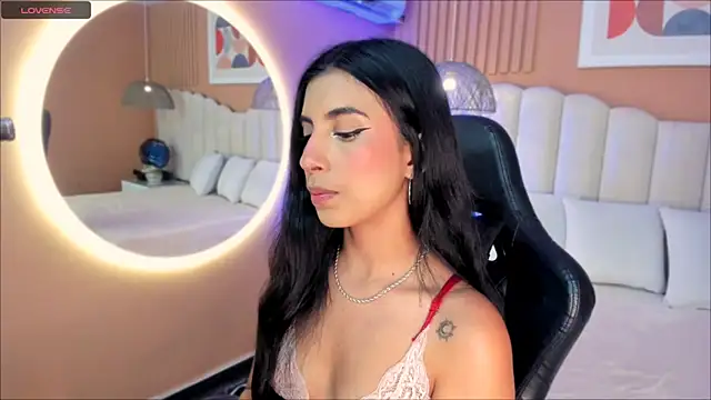 zia cooper online show from 10-14-25, 07:25