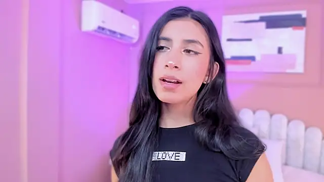 zia cooper online show from 04-17-26, 07:06