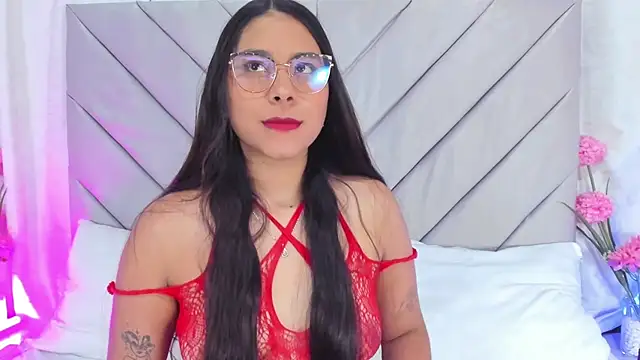 Snapshot of AnnaQueen_ chatting on 12-23-24, 07:30 AnnaQueen online show from 12-23-24, 07:30