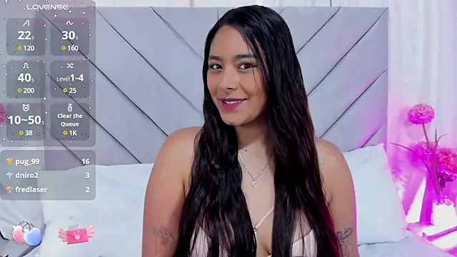Snapshot of AnnaQueen_ chatting on 01-13-25, 04:19 AnnaQueen online show from 01-13-25, 04:19