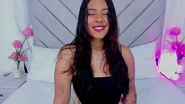 Snapshot of AnnaQueen_ chatting on 01-30-25, 04:24 AnnaQueen online show from 01-30-25, 04:24