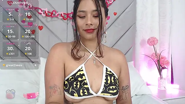 Snapshot of AnnaQueen_ chatting on 02-24-25, 07:19 AnnaQueen online show from 02-24-25, 07:19