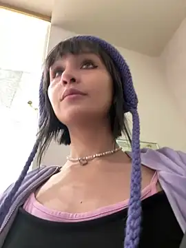 Snapshot of bigbabykiki chatting on 12-28-24, 01:28 bigbabykiki online show from 12-28-24, 01:28