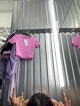 Snapshot of bigbabykiki chatting on 12-28-24, 04:30 bigbabykiki online show from 12-28-24, 04:30