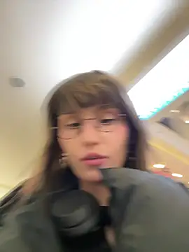 Snapshot of bigbabykiki chatting on 02-16-25, 04:32 bigbabykiki online show from 02-16-25, 04:32