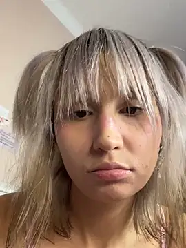 Snapshot of bigbabykiki chatting on 11-15-25, 04:47 bigbabykiki online show from 11-15-25, 04:47