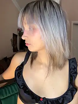 Snapshot of bigbabykiki chatting on 11-23-25, 03:23 bigbabykiki online show from 11-23-25, 03:23