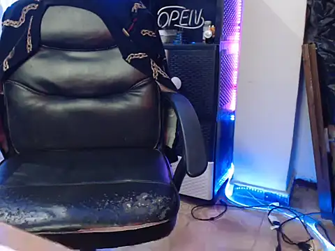 loveplayer666 online show from 05-07-26, 02:00