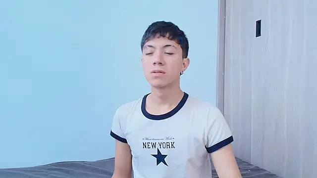 Snapshot of Justyn_Ross chatting on 09-23-25, 05:38 Justyn Ross online show from 09-23-25, 05:38