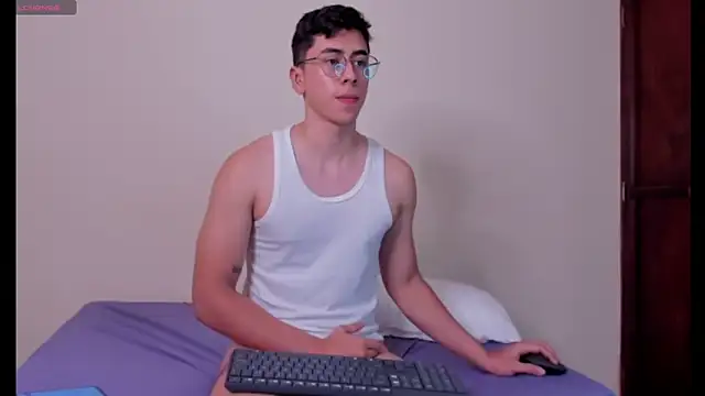 Snapshot of Alexx_oconnor chatting on 12-29-24, 05:54 Alexx oconnor online show from 12-29-24, 05:54