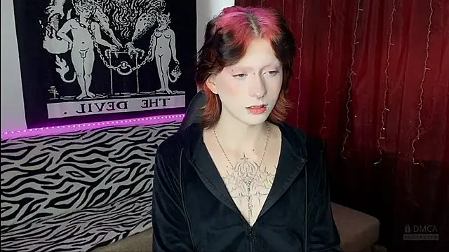 Snapshot of Vailyreb_ chatting on 02-22-25, 10:18 Vailyreb online show from 02-22-25, 10:18