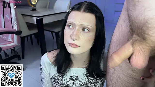 Snapshot of Vailyreb_ chatting on 02-16-26, 03:35 Vailyreb online show from 02-16-26, 03:35