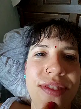 Lyrass online show from 12-17-25, 09:15