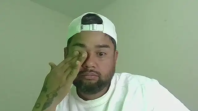 Snapshot of GABRIELGARCIA1313 chatting on 06-30-26, 12:22 GABRIELGARCIA1313 online show from 06-30-26, 12:22