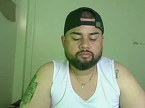 Snapshot of GABRIELGARCIA1313 chatting on 08-03-26, 02:54 GABRIELGARCIA1313 online show from 08-03-26, 02:54